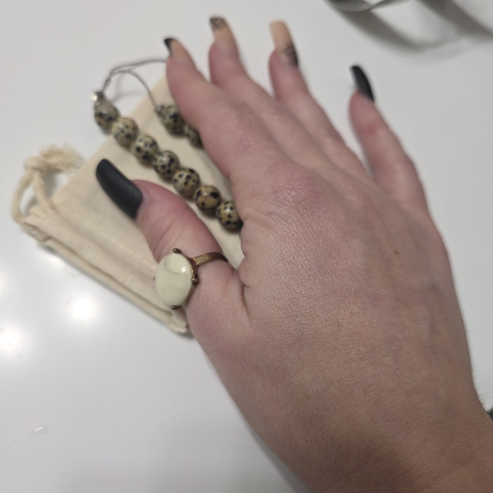 Howlite Ring - Picture 6 of 7